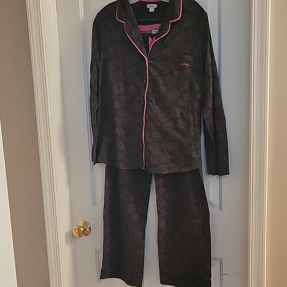 DKNY Black animal print Pajama Set with Pink Trim medium